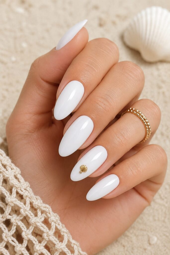 Uñas blanco puro verano 2026 elegantes.