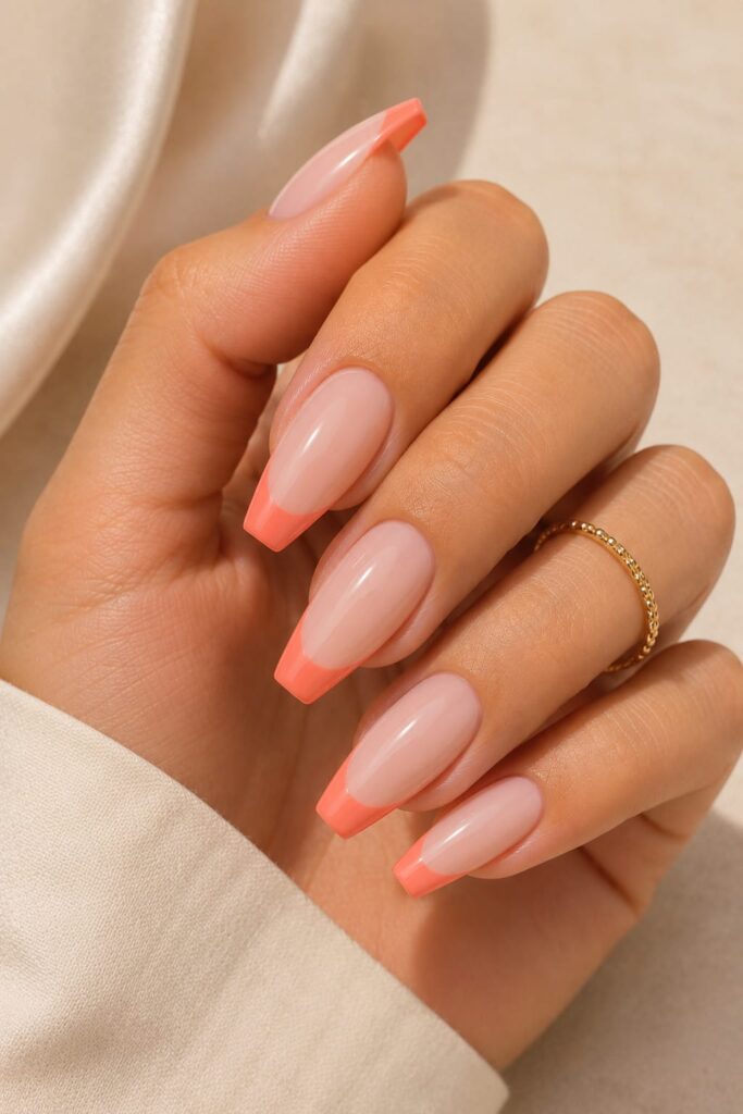 Uñas francesa coral verano 2026 elegantes